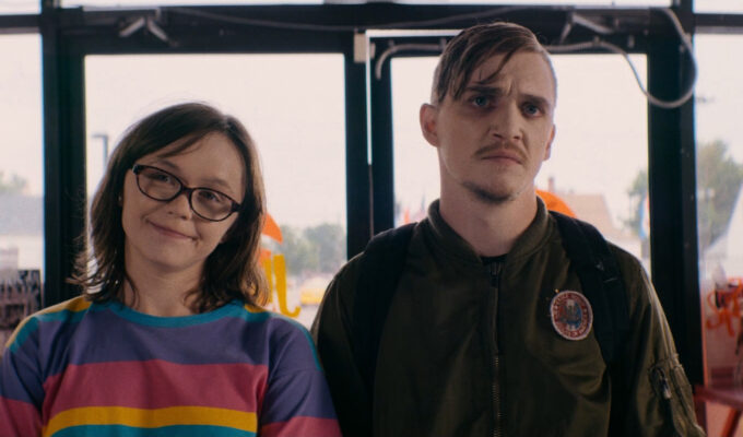 Dinner in America main cast, Emily Skeggs and Kyle Gallner