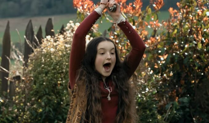 Bella Ramsey in Catherine Called Birdy