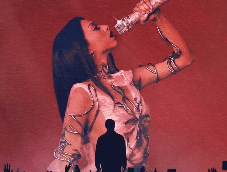 saleka as lady raven performing in m night shyamalan thriller trap