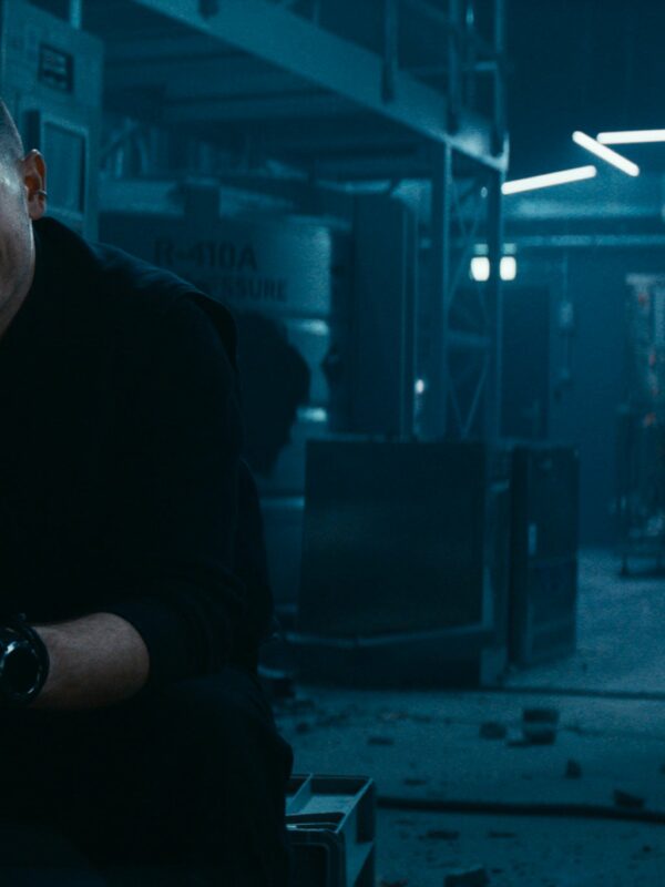 taz skylar and daisy ridley in still from the cleaner by martin campbell